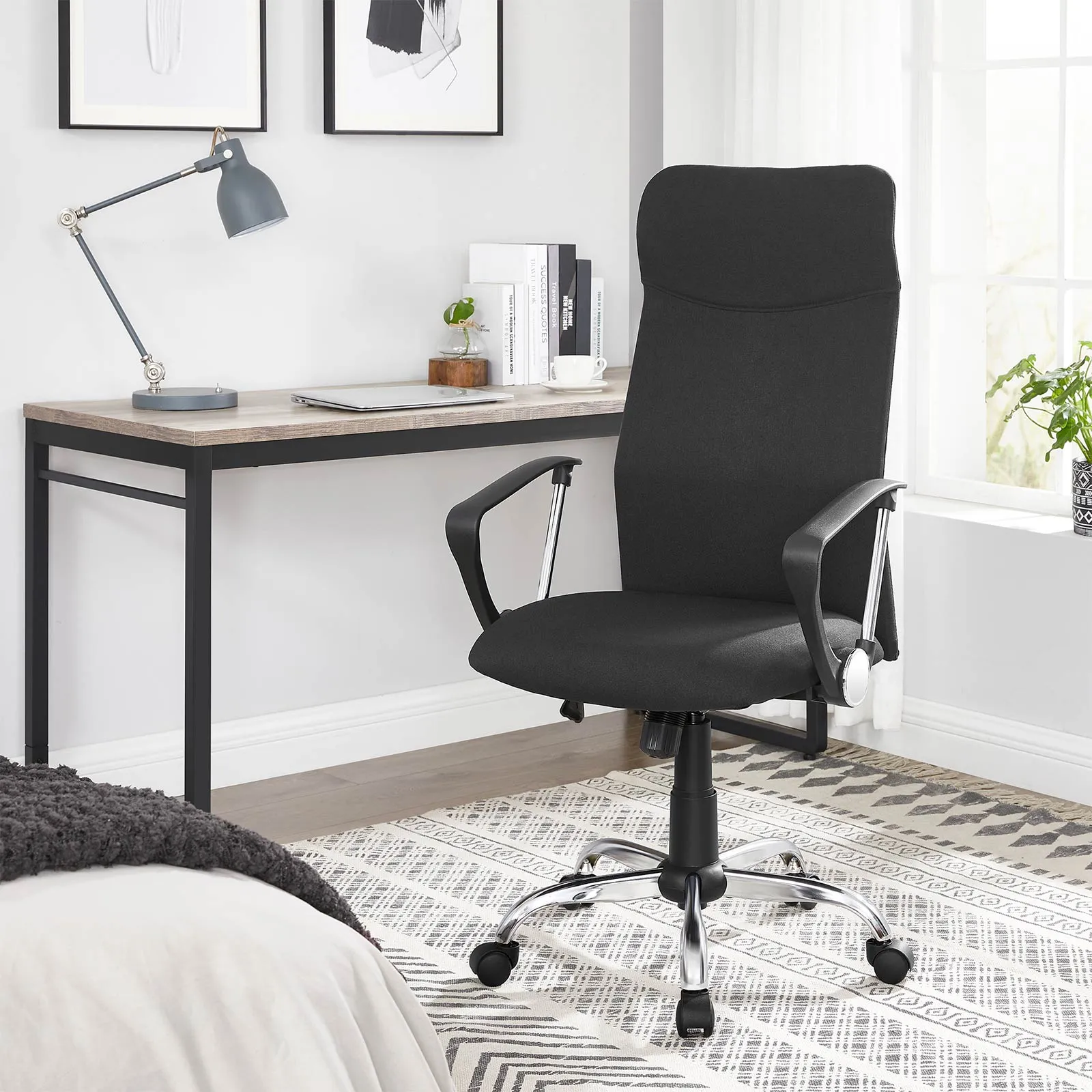 Biuro kėdė ergonominė medžiaginiu užvalkalu juoda Biuro kėdė ergonominė medžiaginiu užvalkalu juoda Akcija