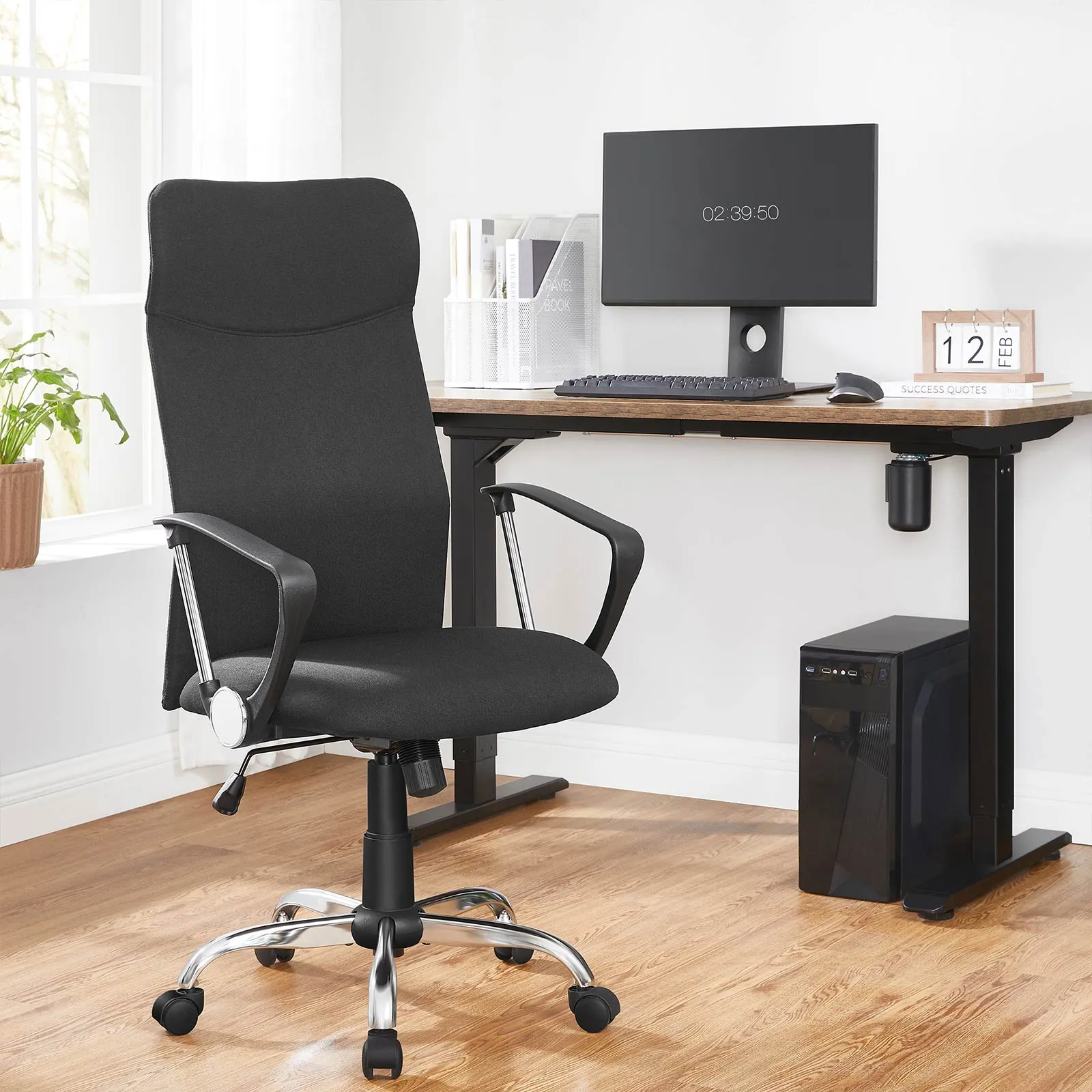 Biuro kėdė ergonominė medžiaginiu užvalkalu juoda Biuro kėdė ergonominė medžiaginiu užvalkalu juoda Akcija