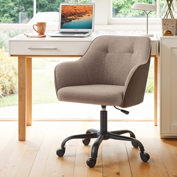 Ergonomiška rusva biuro kėdė su kvėpuojančiu audiniu ir paminkštinta sėdyne