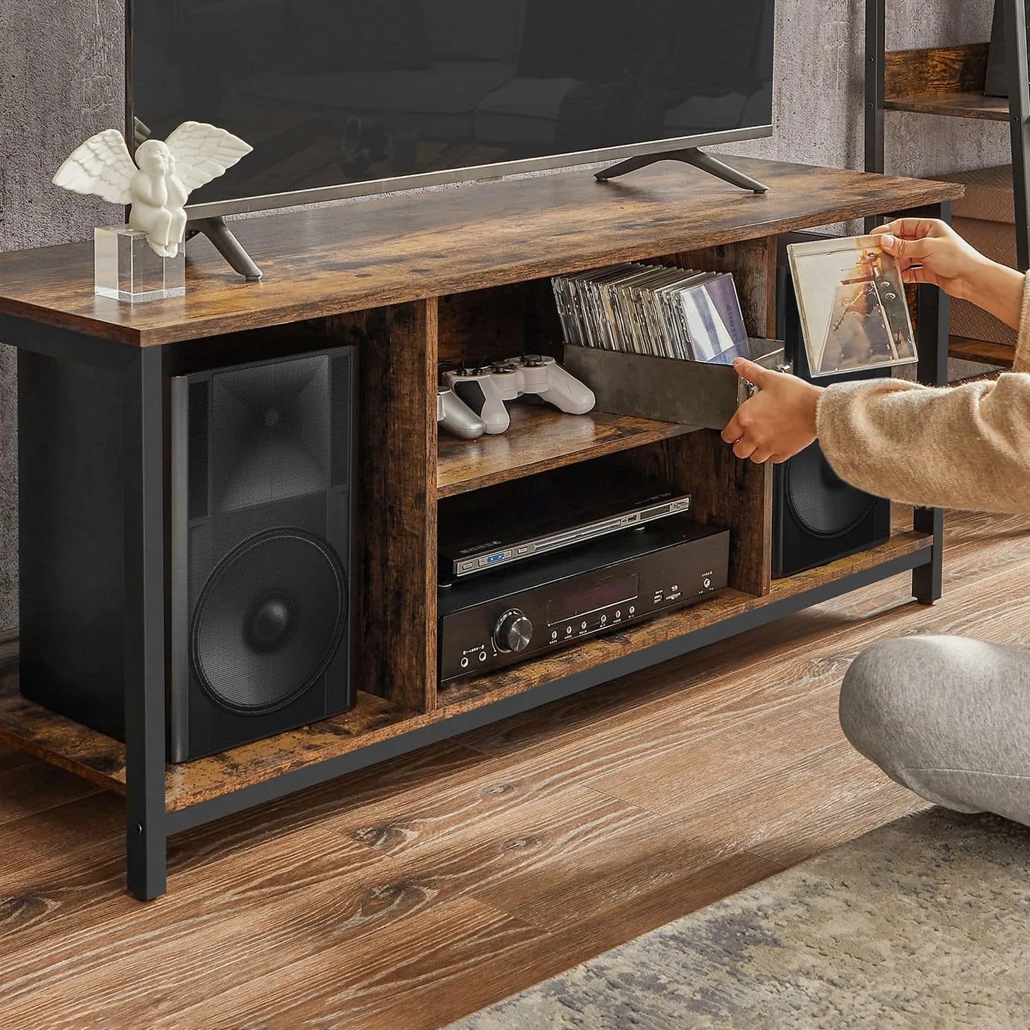 TV spintelė su atvirais skyriais, 40 x 120 x 50 cm, vintažinė, ruda–juoda TV spintelė su atvirais skyriais, 40 x 120 x 50 cm, vintažinė, ruda–juoda Svetainė
