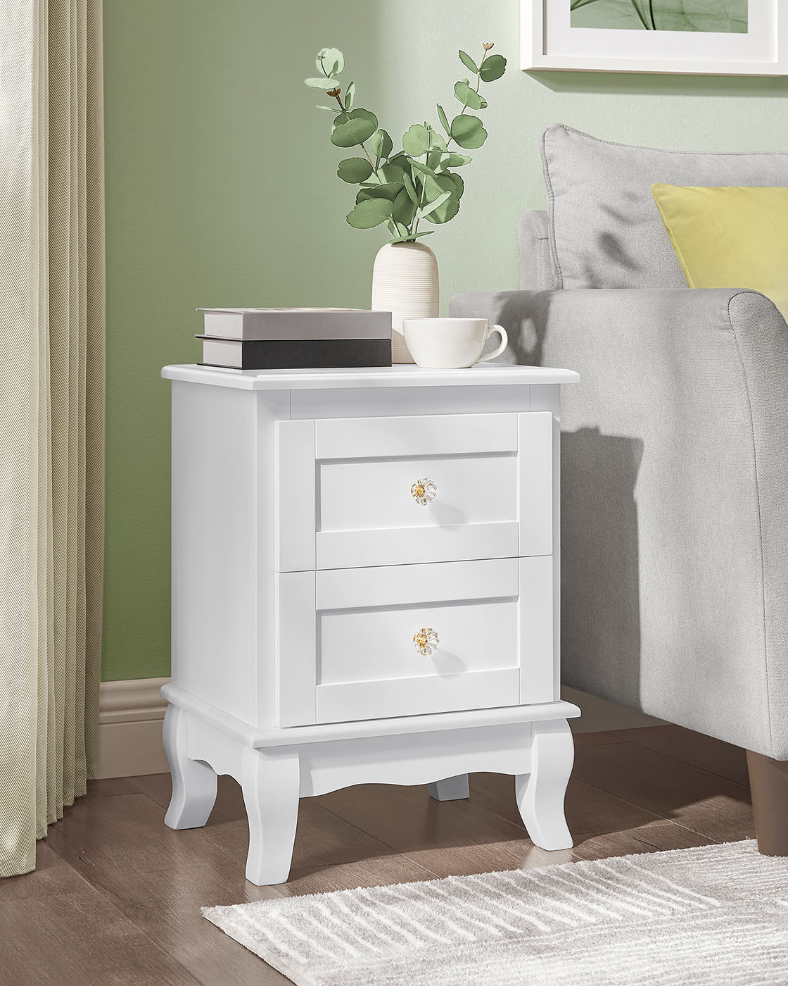 Romantiški balti naktiniai staliukai, 2 vnt. komplektas, baroko stiliaus 8 Romantiški balti naktiniai staliukai, 2 vnt. komplektas, baroko stiliaus 8