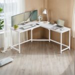 Pastatoma industrinė lentyna su plieno tinklo detalėmis, ruda–juoda Knygų lentynos